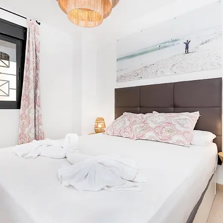 Maba/private Backyard/walk To Downtown/large Smart Tv Malaga
